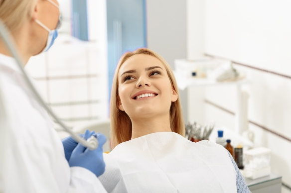 cosmetic dentist